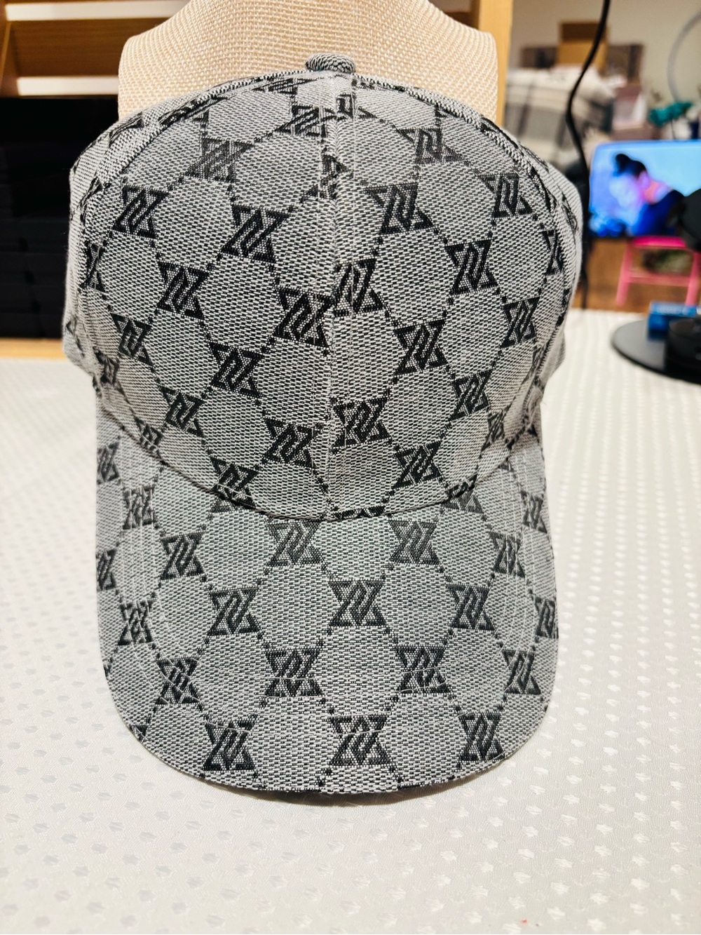 Gray Patterned Women’s Baseball Cap